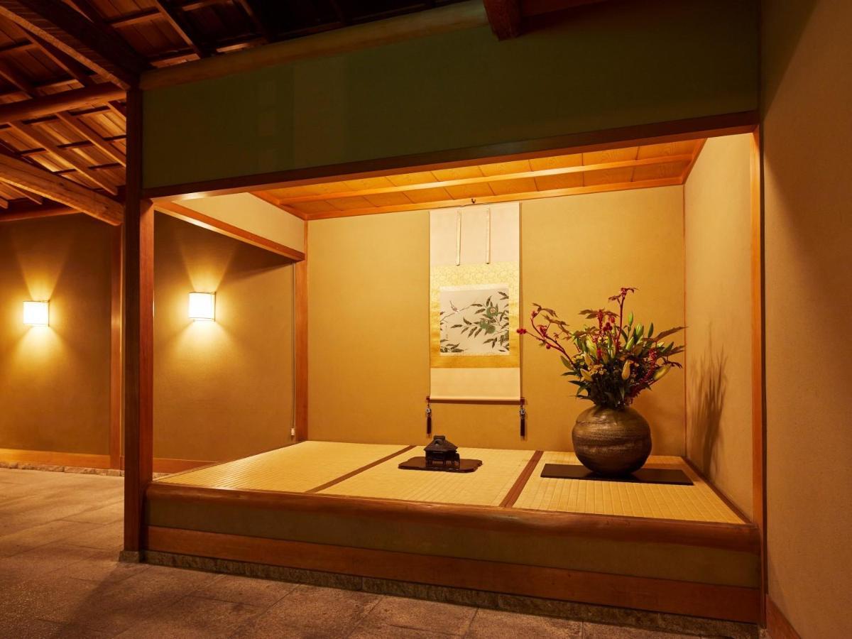 Yamatoya Honten Matsuyama  Extérieur photo