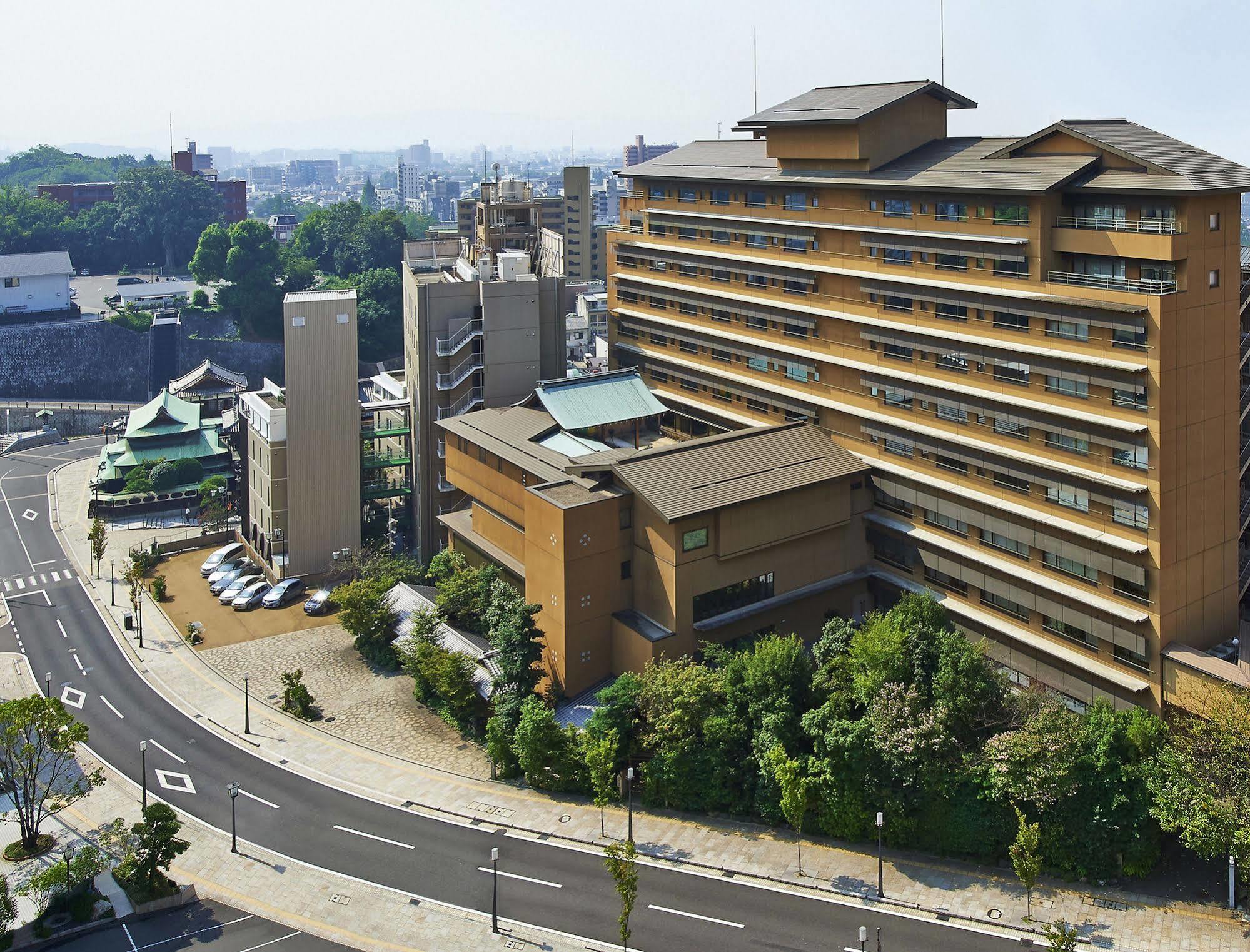 Yamatoya Honten Matsuyama  Extérieur photo